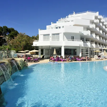 Fergus Style Cala Blanca Suites-2