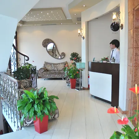 Monarc Hotel-3