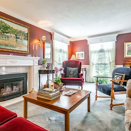 Abacot Hall Bed & Breakfast-3