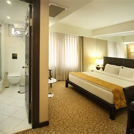 Cartoon Hotel-3