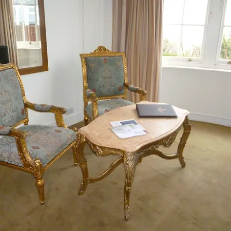 Moonfleet Manor Hotel-3