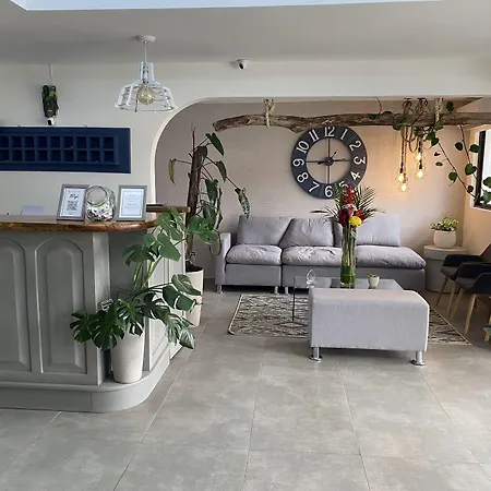 Berlor Airport Inn-3