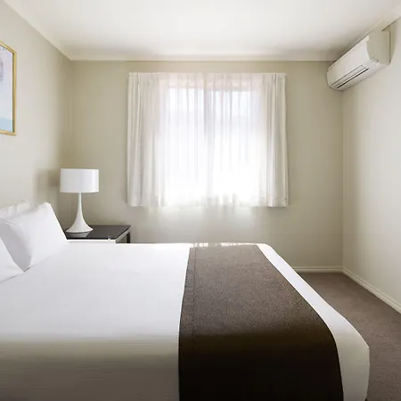Pinnacle Apartments-3