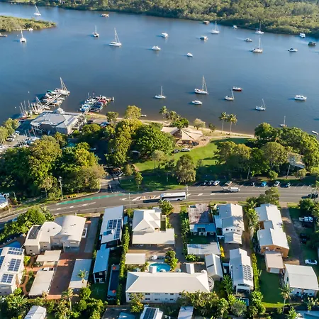 Noosa River Palms-2