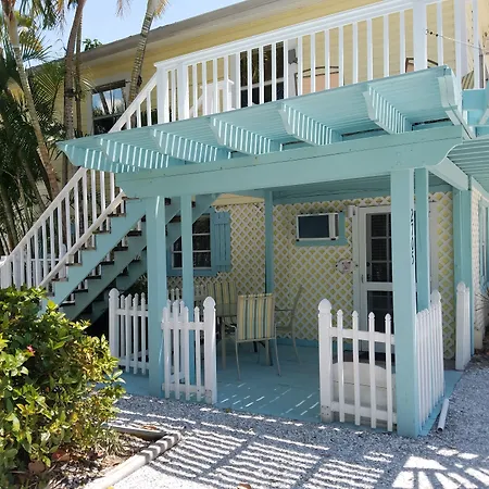 Cedar Cove Resort & Cottages-2