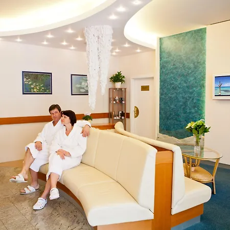 Hotel Reza-2