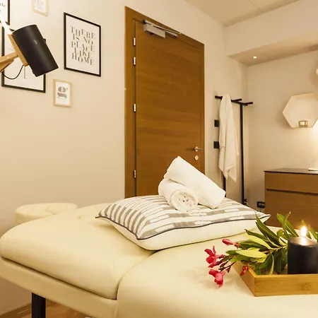 Hotel de Charme Laveno - Luxury all Inclusive-3