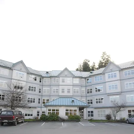 Quarterdeck Inn Port Hardy-2