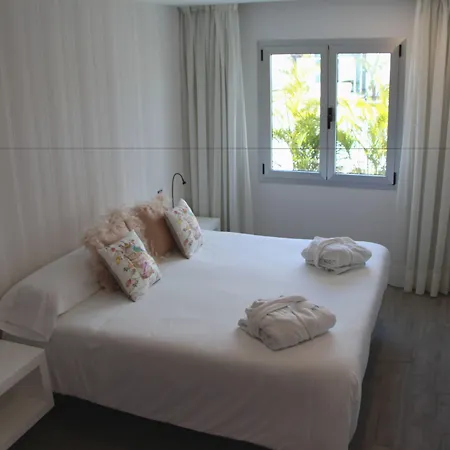 Seven Hotel & Wellness - Gay Men Only-3