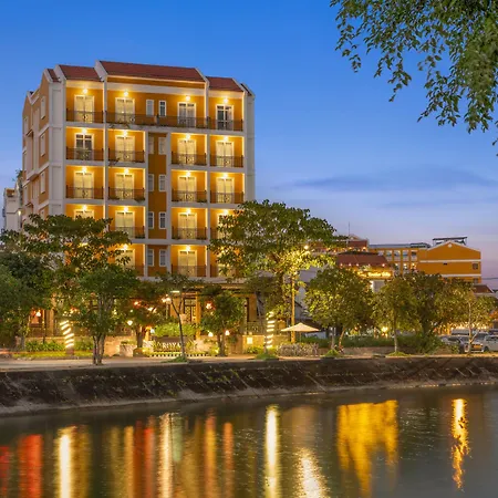 Royal Riverside Hoi An Hotel & Spa-3