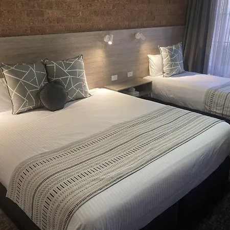 Hamilton Henry Parkes Motor Inn-2