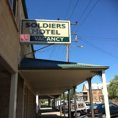 Soldiers Motel-2
