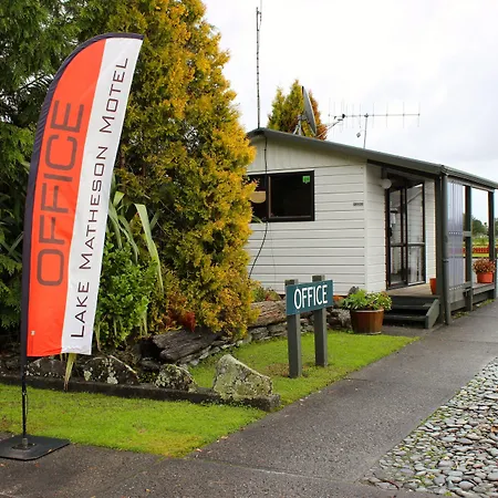 Lake Matheson Motel-3