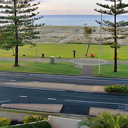 Meridian Tower Kirra Beach-2