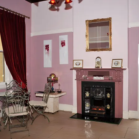 Must Love Dogs B&B & Self Contained Cottage-2