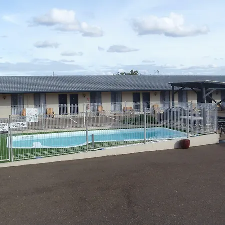 Stagecoach Inn Motel-2