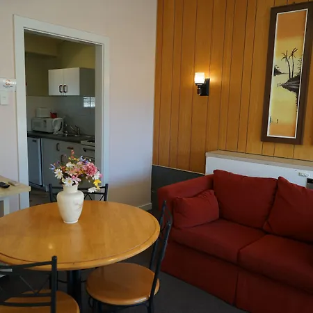 Tui Lodge Motel-2