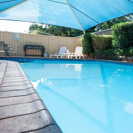 Jacaranda Place Motor Inn-3