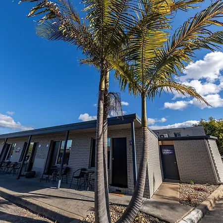 Eden Motel-3