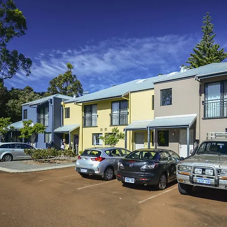 Leeuwin Apartments-2