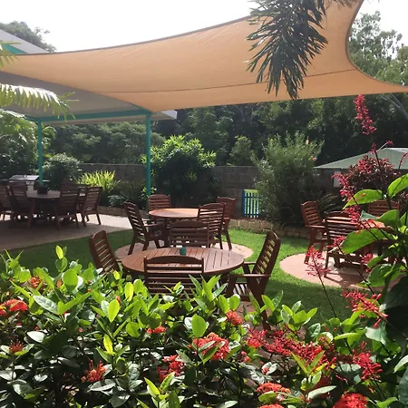 Tropical Palms Resort & 4Wd Hire-2