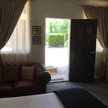 Norwood House Motel & Receptions-2