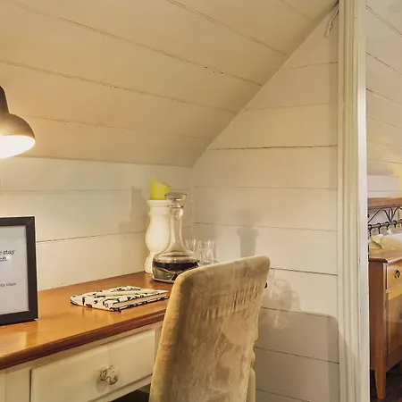 Crabtree House-2