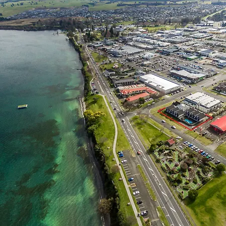 Le Chalet Suisse Motel Taupo-2