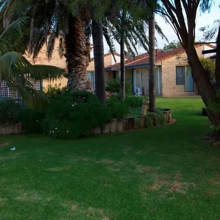 Esperance Beachfront Resort-2