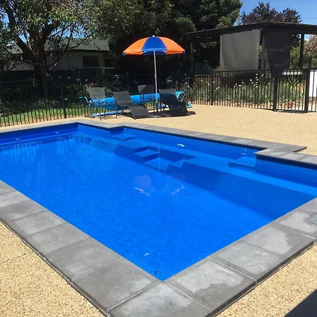 Castle Creek Motor Inn Euroa-3