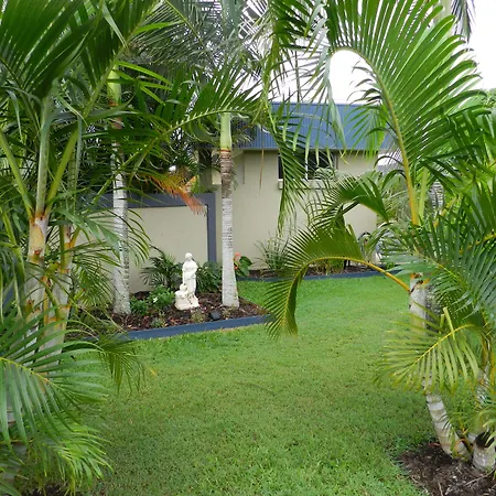 Golden Palms Motor Inn-2