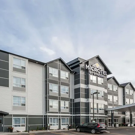 Microtel Inn & Suites By Wyndham Fort Saint John-3