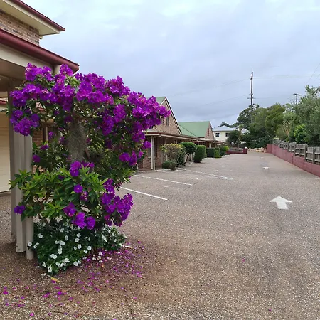 Country Gardens Motor Inn-2
