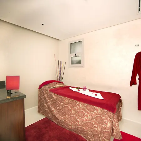 Raviz Center Point Hotel-2