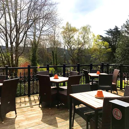 Anglesey Arms Hotel-2