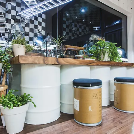 Blu Monkey Hub And Hotel Phuket Town-3