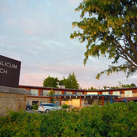 Qualicum Beach Inn-2