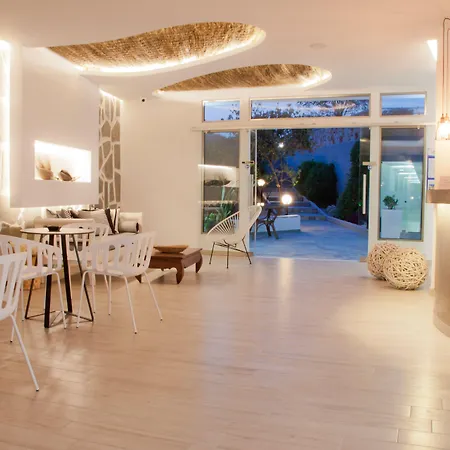 Malibu Boutique Studios & Bungalows-2