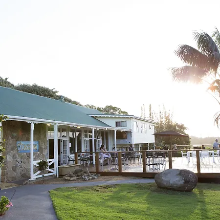 Castaway Norfolk Island-2
