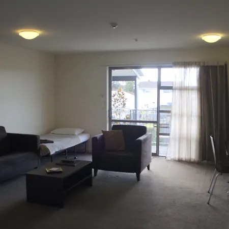 Pegasus Gateway Motels & Apartments-3