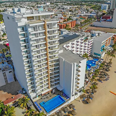Pacific Palace Beach Tower Hotel-2