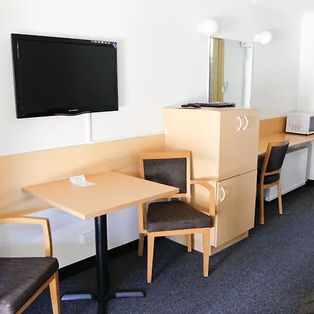 Mid City Motor Inn Queanbeyan-2