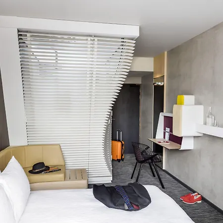 Okko Hotels Paris Rueil-Malmaison-2