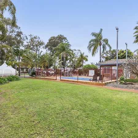 Central Caravan Park-3