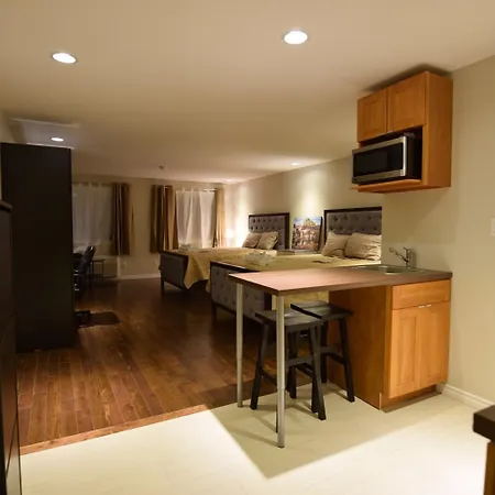 The Lion Inn & Suites-3
