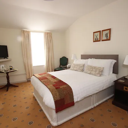 Inglestone House Guest House-3