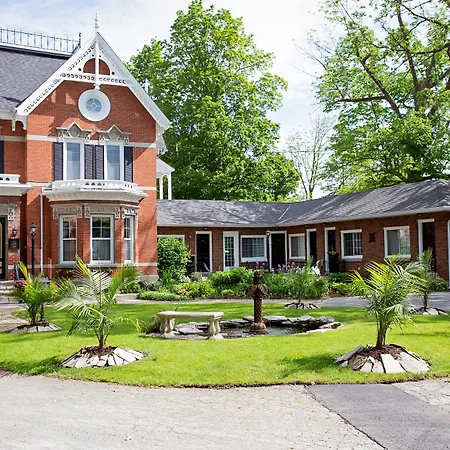 The Woodview Inn-3