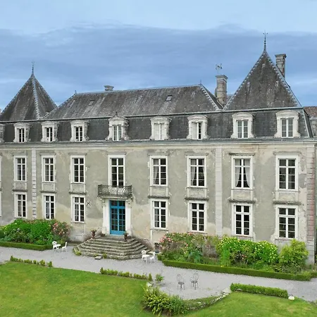 Chateau d'Estrac-2