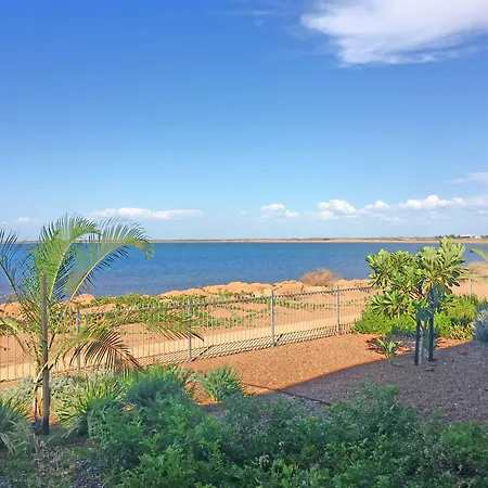 Onslow Beach Resort-2