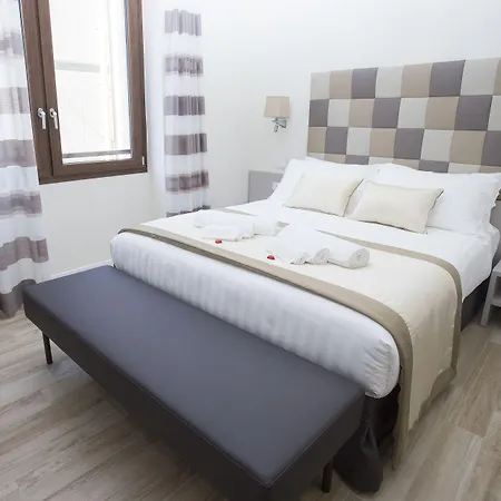 Leonardo Da Vinci Guest House-2